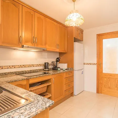 2 Bedroom 2 Bathroom Entire In With Pool *
